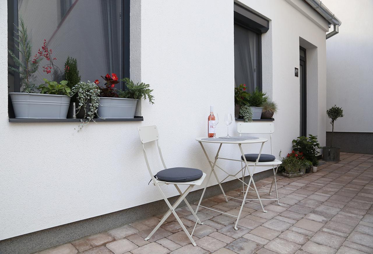 Mini Flat Apartman Печ Экстерьер фото
