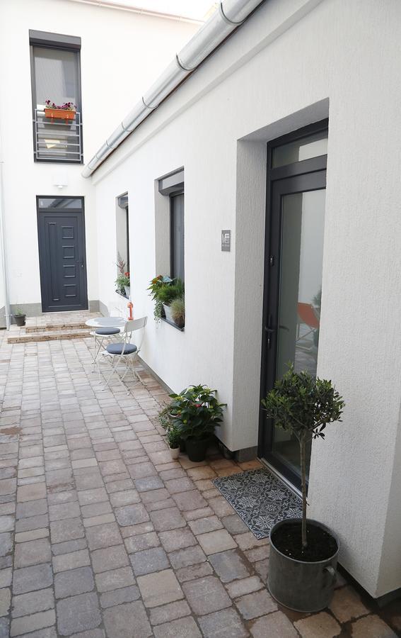 Mini Flat Apartman Печ Экстерьер фото