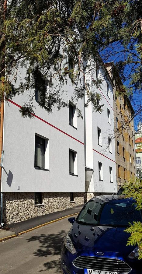 Mini Flat Apartman Печ Экстерьер фото